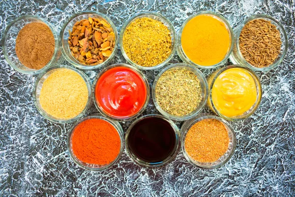 Set Spezie Erbe Aromatiche Cucina Indiana Pepe Sale Paprica Curry — Foto Stock