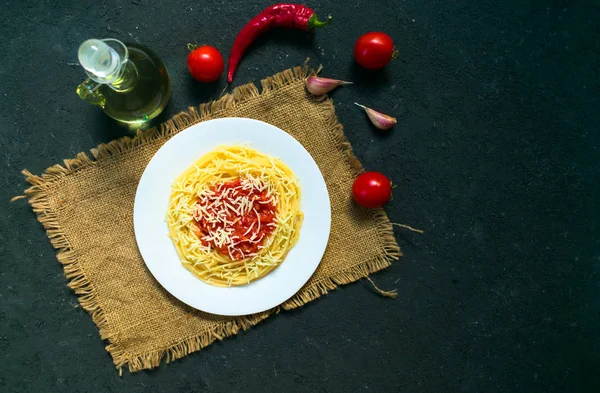 Pasta Spicy Tomato Sauce Parmesan Pasta Chiffery Rigati Black Background — Stock Photo, Image