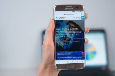 Autodesk web sitesi cep açıldı 
