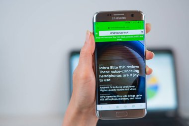 Androidcentral web sitesi cep telefonu açıldı 