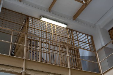 Hapishanedeki kontrol noktası