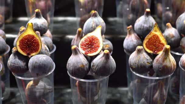 Fresh figs on the market — Stock Video