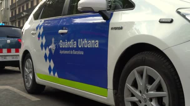 Πόρτα αστυνομικού αυτοκινήτου Guardia Urbana, City Police, Βαρκελώνη — Αρχείο Βίντεο