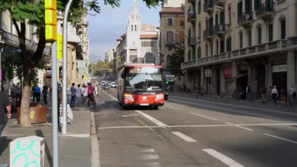 Via laietana am Tag nach den Massenprotesten und Unruhen — Stockvideo