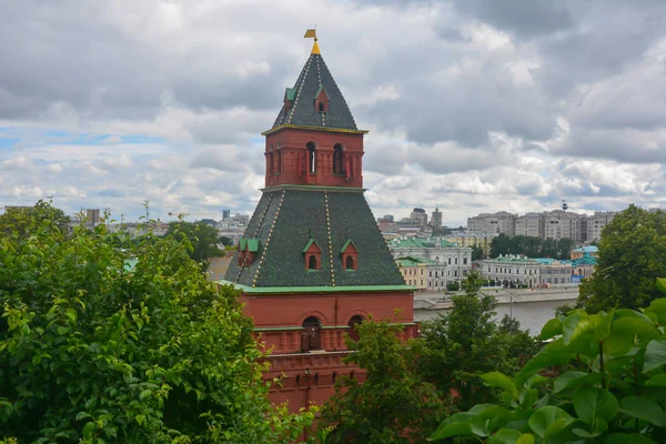 Utsikt Över Moskvas Kreml Molnigt Väder — Stockfoto