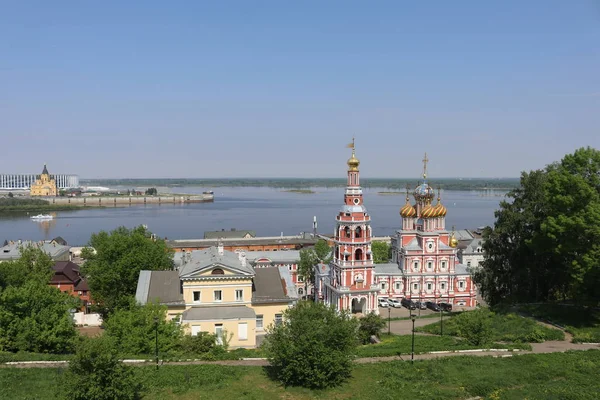 Iglesia Rusia Fecha Verano Una Ciudad Soleada Día Cálido — Foto de Stock