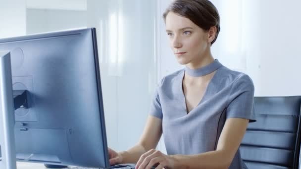 Beautiful Creative Woman Working Computer Bright Modern Office She Has — Stock Video