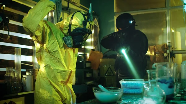 Pełni Uzbrojonych Specjalne Antyterrorystycznych Grup Zadaniowych Żołnierz Aresztowania Tajne Chemik — Zdjęcie stockowe