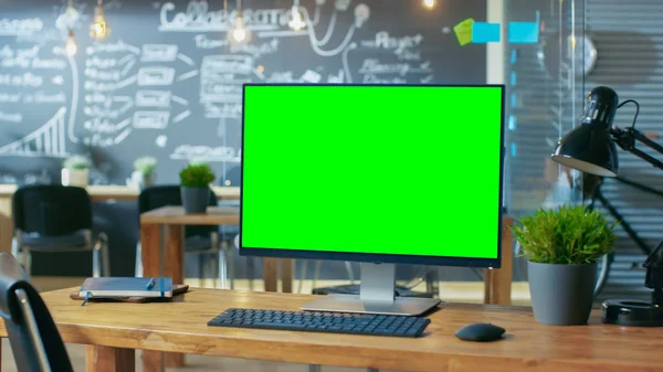 Personal Computer Mock Green Screen Monitor Stands Office Desk Background — Stock Photo, Image