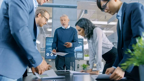 Low Angle Shot Standing Group Successful Business People Conference Room — Fotografia de Stock