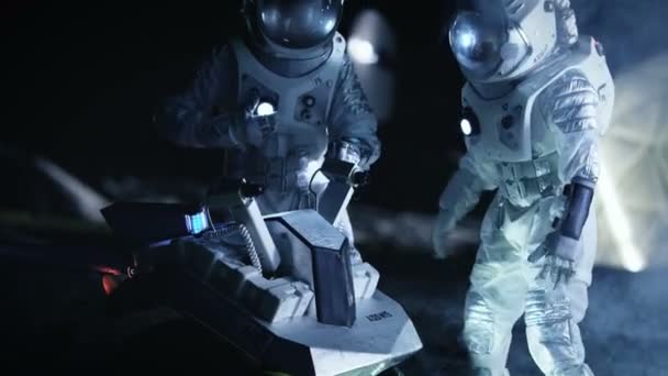 Two Astronauts Space Suits Alien Planet Prepare Space Rover Planet — Stock Video