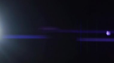 Yan ışık yapar renkli anamorfik yansıma karşısında. Işık geçiş, prizma etkisi, ışık sızıntıları. Gerçek Lens Flare karışım kullanmak kolaydır / yerleşimi modları.