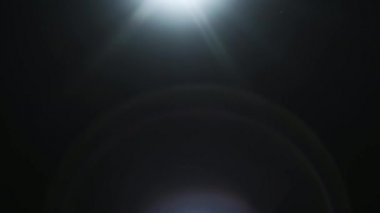 En iyi yapma renkli yansıma gelen beyaz ışık parlar. Işık geçiş, prizma etkisi, ışık sızıntıları. Gerçek Lens Flare karışım kullanmak kolaydır / yerleşimi modları.