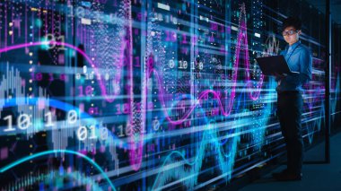 Ateş Asya IT uzman kullanarak dizüstü veri merkezi raf sunucuları tam. Istatistik, matematik grafikler ve basamak görselleştirme projeksiyon ile Massive bilgisayar hesaplamaları kavramı.