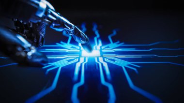 Dijitalleştirme Kavramı: Fütürist Robot Kolları, Parmak Ekran Düğmesine Dokunur ve Yapay Zeka Sistemi 'ni Aktif Eder. Makine Öğrenme, Yapay Zeka, Bilgisayar Teknolojisi, Sağlık ve Bilimin Görselleştirilmesi