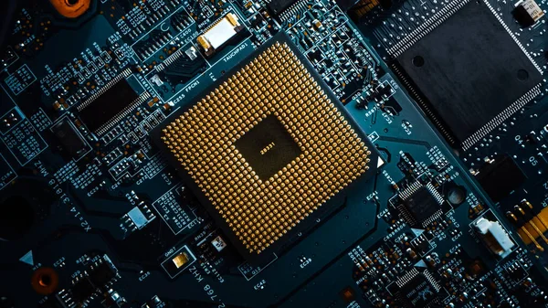 Makro-Nahaufnahme einer Computer-Hauptplatine mit CPU-Prozessorsockel. Leiterplatte: Das Innere elektronischer Geräte, Teile des Supercomputers. — Stockfoto