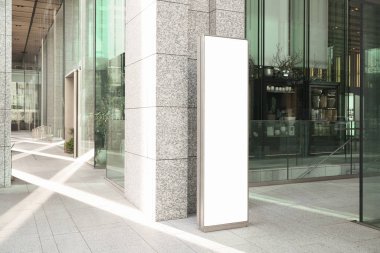 Cadde veya istasyonda boş tahta