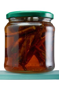 İzole çeşitli tentürler ile Cam kavanoz