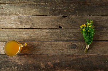 Taze şifalı otlar. Şifalı otlar (papatya, pelin, yar