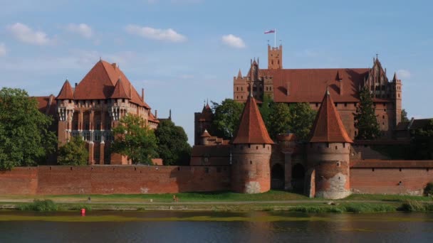 Malbork Castle Old Historical Teutonic Fortress Landmark Nogat River Summer — Stock Video