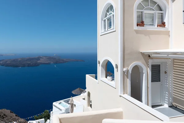 Santorini Grécia Agosto 2018 Edifício Bela Aldeia Com Vista Caldeira — Fotografia de Stock