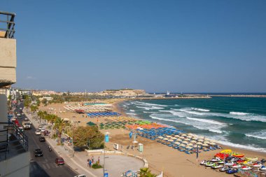 Rethymnon kasaba, Crete Island, Yunanistan, kum plajındaki hava görünümünü