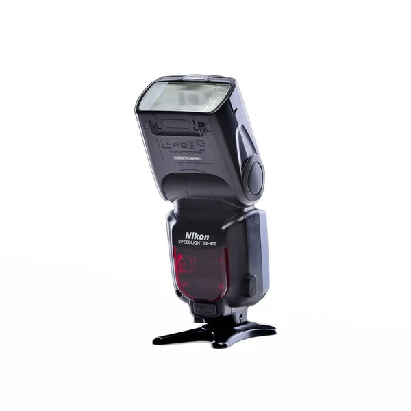 beyaz üniforma arka plan üzerinde fotoğraf flaş, konu fotoğrafçılığı