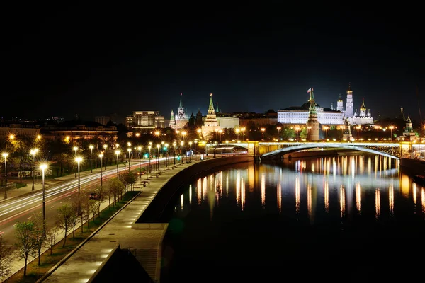 Moskau Bei Nacht Mit Lichtstrahlen — Stockfoto