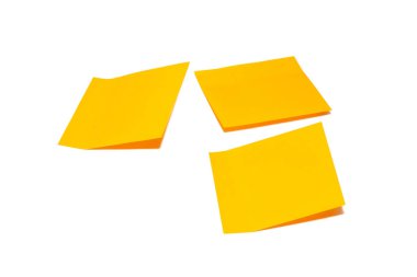 Bazı farklı bir yazı bazı not üzerine yazmak için. Turuncu not kağıtları seti. üç yapışkan notlar.