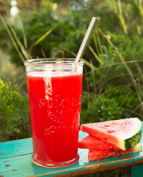 Succo Anguria Fresca Vetro Retrò Con Paglia Metallo Eco Una — Foto Stock