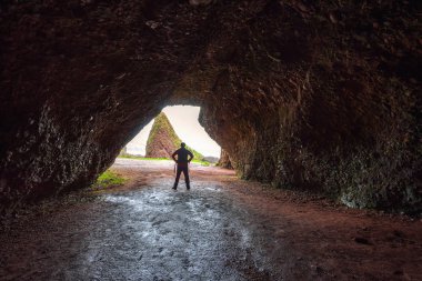 Kuzey İrlanda mağarada Cushendun