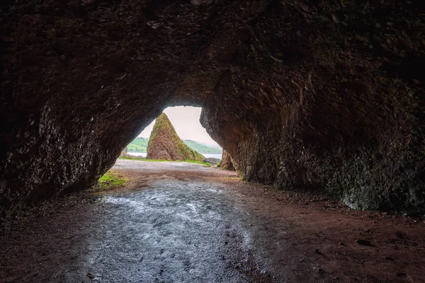 Grotte de Cushendun en Irlande du Nord — Photo