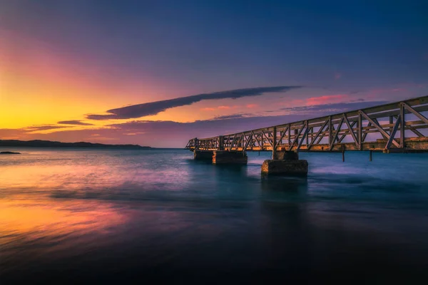 Pier στην πόλη του λιμανιού Luderitz κατά το ηλιοβασίλεμα στη νοτιοδυτική Ναμίμπια — Φωτογραφία Αρχείου