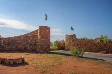 Güney Afrika, Namibya 'daki Etosha Milli Parkı' na Galton Kapısı