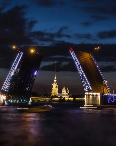 Знаменитые Разводные Мосты Петербурга Дробридж Ночной Город Город Неве Дворцовый — стоковое фото