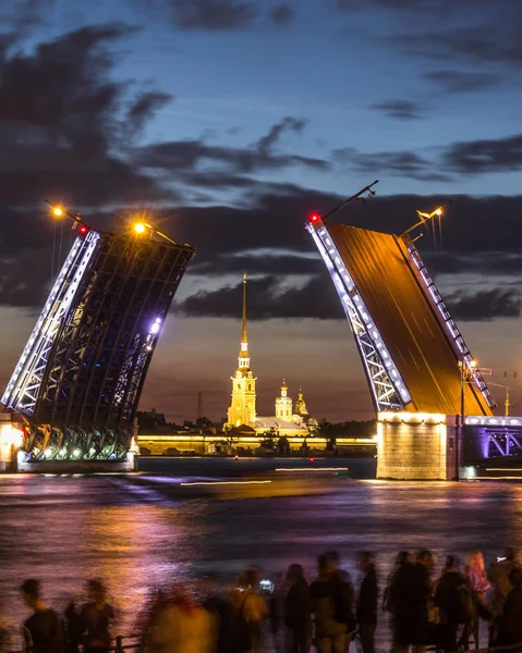 Die Berühmten Zugbrücken Von Petersburg Zugbrücke Nachtstadt Stadt Fluss Newa — Stockfoto