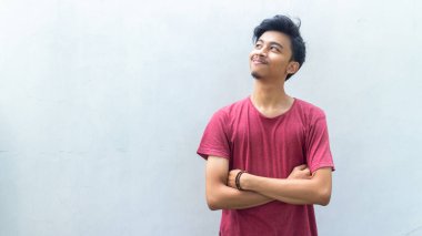 Bir şey düşünen ve fikir sahibi olan erkekler.