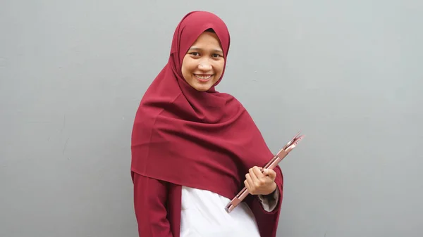 Aziatische Moslim Vrouw Met Notitieboekje Lerarenberoep — Stockfoto