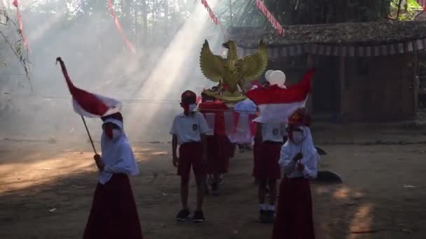 Augustus 2020 Yogyakarta Indonesië Indonesische Studentencarnaval Voor Indonesië Onafhankelijkheidsdag Garuda — Stockvideo