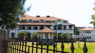 Semarang, Endonezya 'daki ünlü sömürge binası Lawang Sewu.