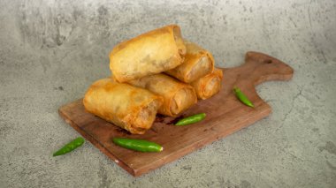 Endonezya dürümleri, Endonezya mutfağı, Lumpia Semarang veya Lunpia,