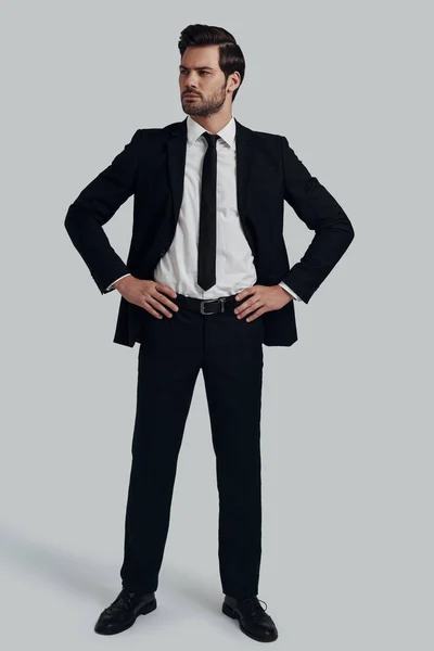 Ready to do business. Full length of handsome young man in full — Stock Photo, Image