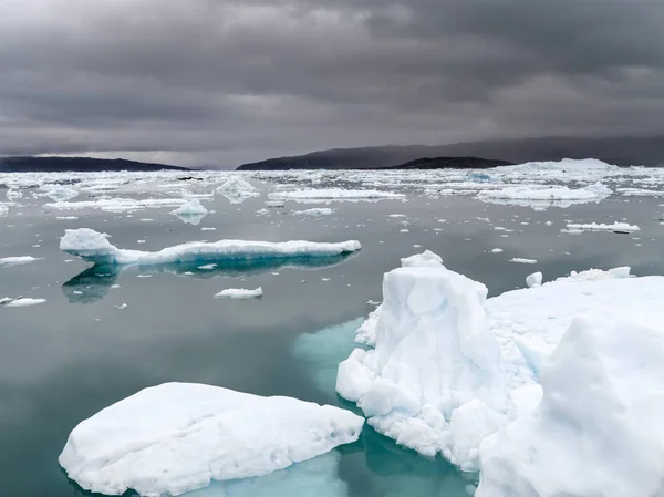 Icebergs Baía Disko Groenlândia Dinamarca Agosto — Fotografia de Stock