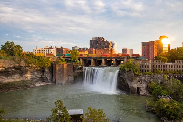 Une Vue Sur Les Hautes Chutes Dans Ville Rochester — Photo