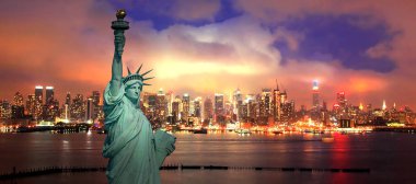 Gece New York'un midtown manzarası