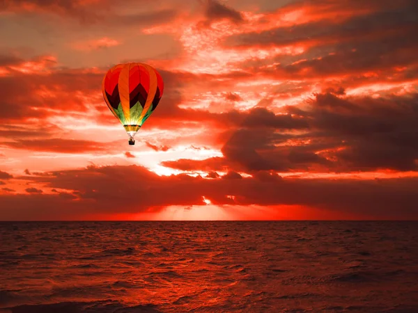 Ein Schöner Sonnenaufgang Jungfräulichen Strand — Stockfoto