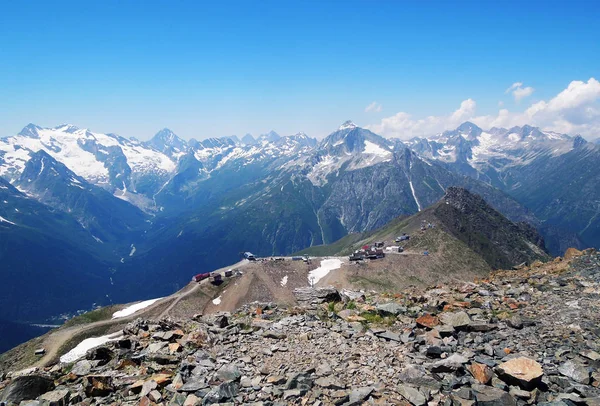 Sağlık için yüksek dağlar ve temiz hava