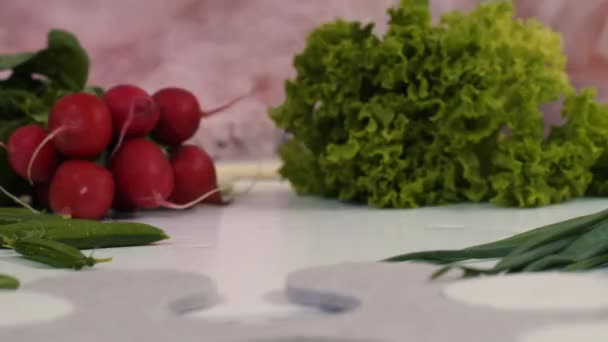 Karfiol Más Zöldségekkel Asztalra Helyezve — Stock videók