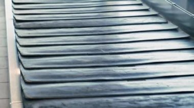 Havaalanında bagaj kemeri