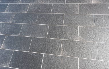 Evin dışında taş döşeme..